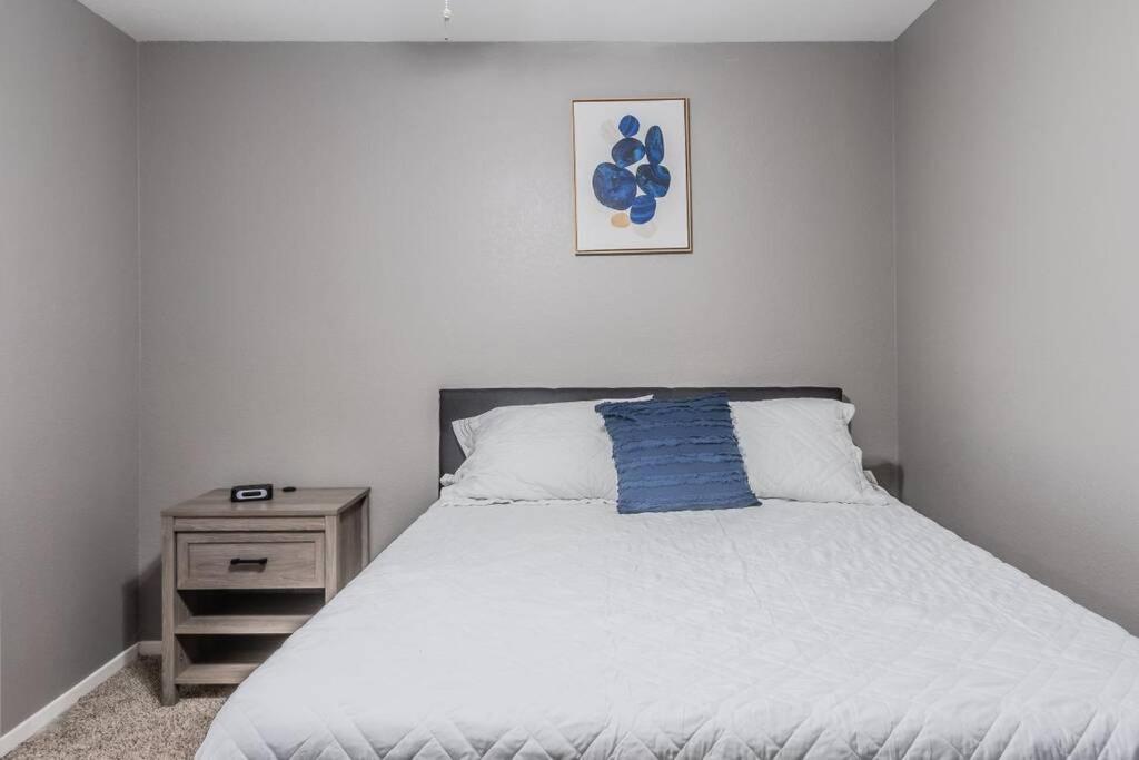 Cozy 2 Bedroom Apt 9Ml From Downtown Ft Worth Форт-Ворт Екстер'єр фото